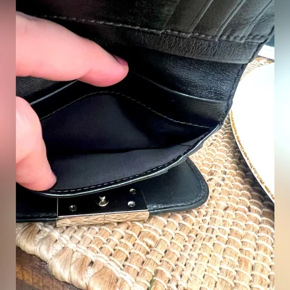 Coach wallet snap closure with zip compartment - Picture 12 of 12